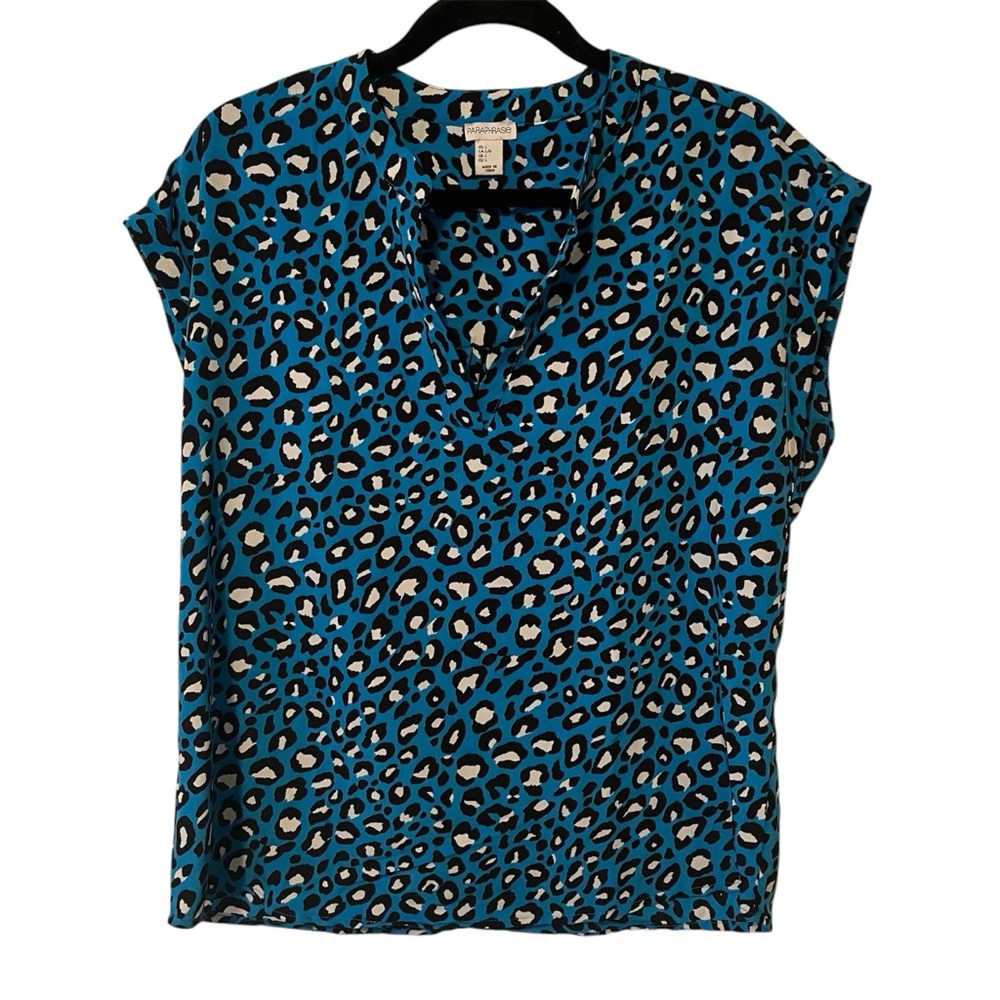 ✨3/$30 Paraphrase Animal Print Blouse